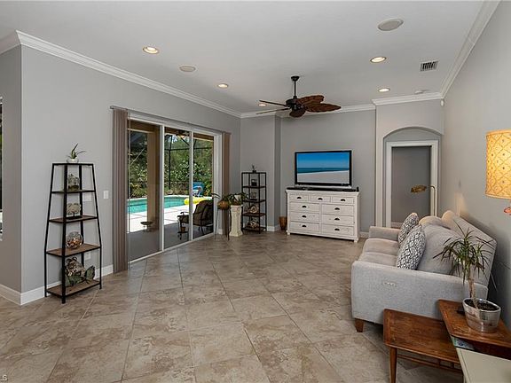 5th image of 20819 Torre Del Lago St