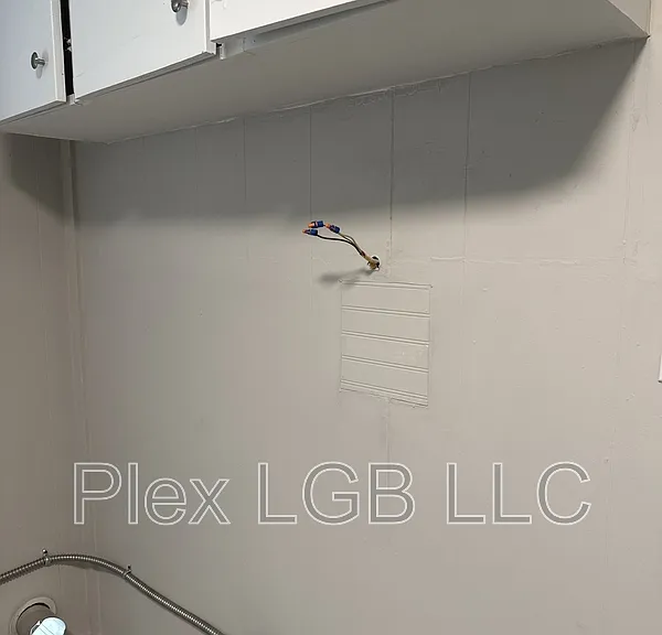 116 Oak Ln — Photo 2