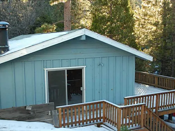 503 Rose Ln, Twin Peaks, CA 92391