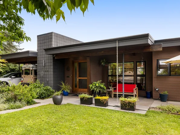 6809 SE Ash St, Portland, OR 97215