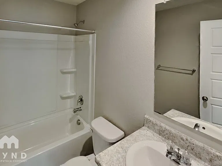 3948 Asher Aly — Photo 15