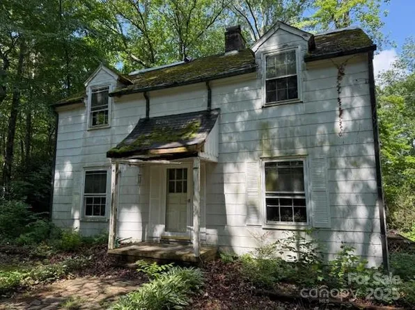 59 Laurel Ln, Black Mountain, NC 28711