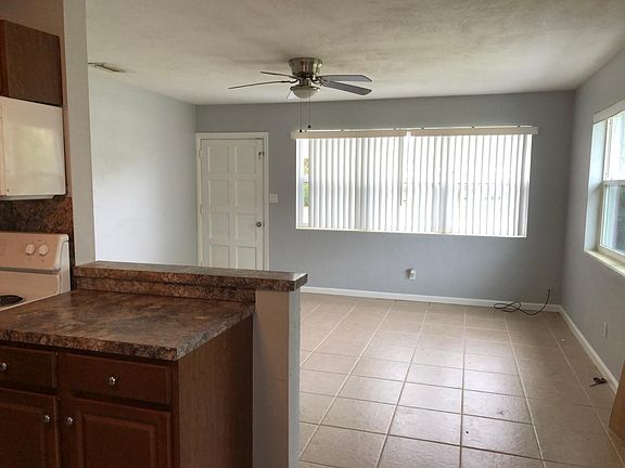 2nd image of 14 River Shore Dr