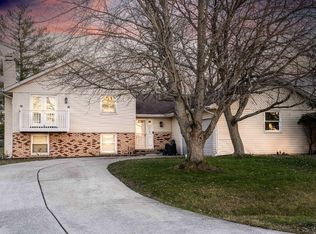 1758 Broadacre Rd, Crown Point, IN 46307