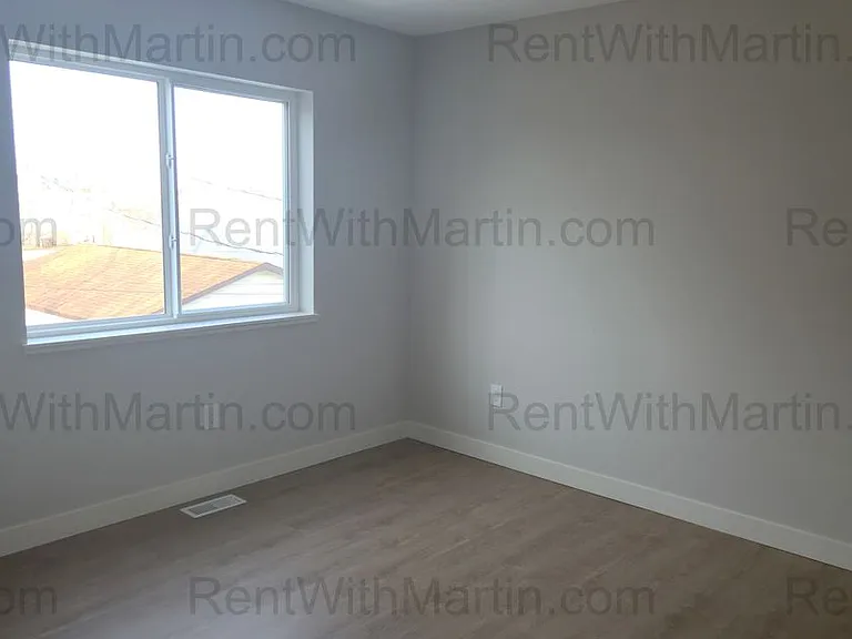 136 Janney Ave — Photo 7