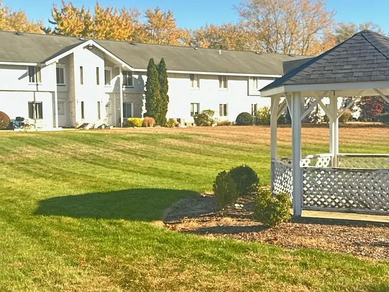 6 Boulder Ct #6 — Photo 11