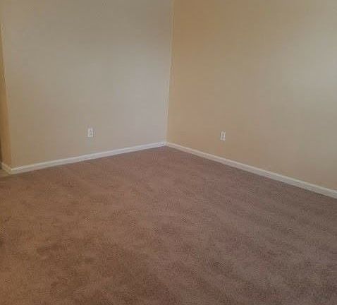 3rd image of 1336 Little Bay Ave APT 2