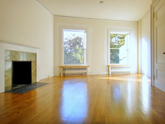 Rented by Balass Ralph, LREB | media 49