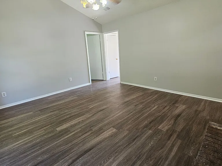 6340 Cornwall Rd — Photo 5