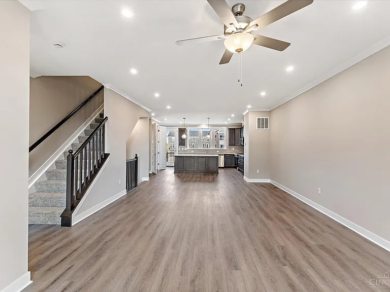 7254 Otley Dr — Photo 14