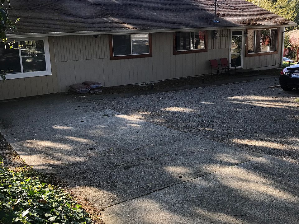Well Maintained 3 BD Rambler