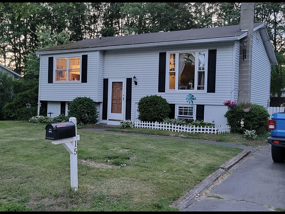 1st image of 15 Autumn Hill Rd