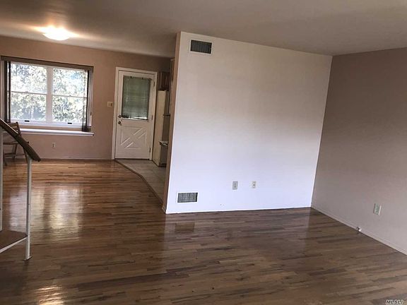 3rd image of 13 Primrose Ln