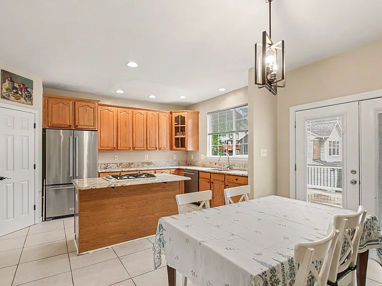15812 Ibsen Pl — Photo 10