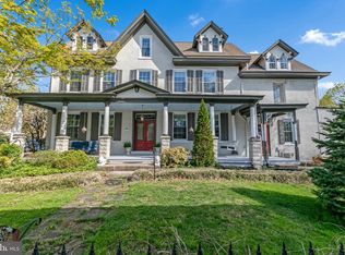 10 Yardley Ave, Fallsington, PA 19054