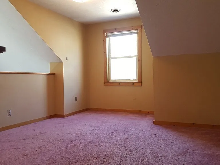 191 City Depot Rd #B — Photo 2