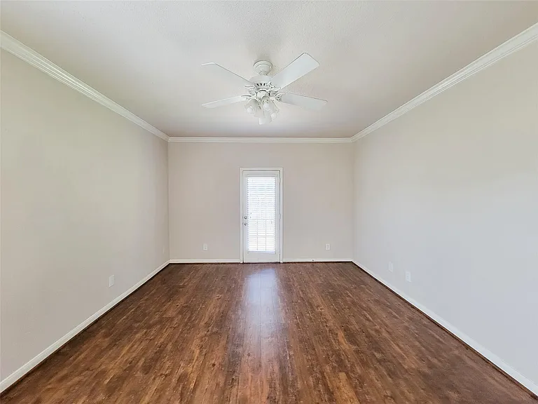 2255 Braeswood Park Dr #259 — Photo 25