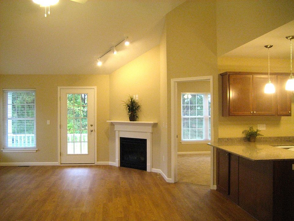 2nd image of 13 Mulcahy Blvd