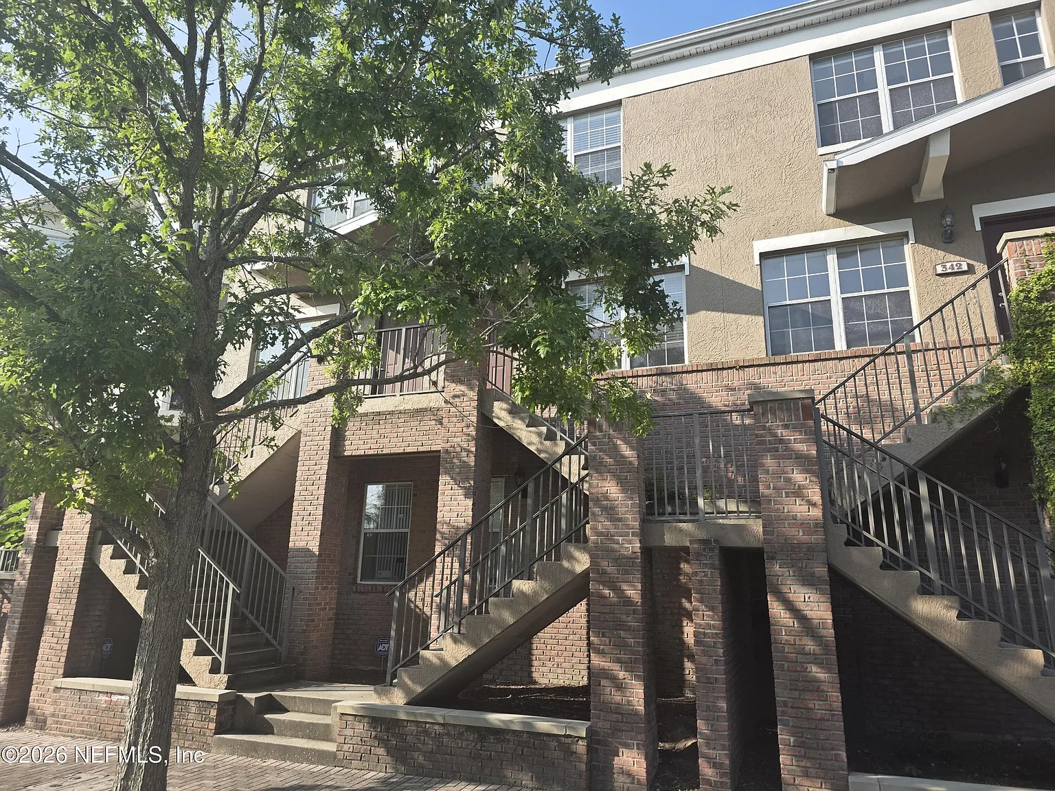 2 bed, 4.0 bath, 1530 sqft, $1,850 — Photo 1