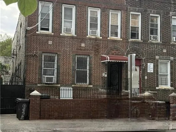 652 Watkins St, Brooklyn, NY 11212