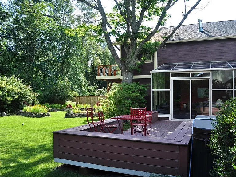 2810 Iowa Dr — Photo 6