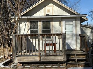 1012 E 5th Ave, Mitchell, SD 57301