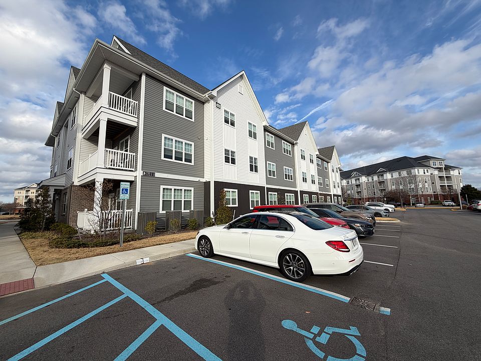 1st image of 1501 Waitsel Dr #301