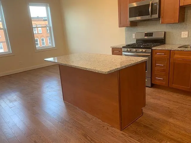 2930 Saint Paul St #3 — Photo 9