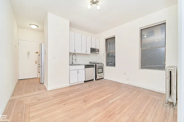 Rented by Brown Harris Stevens | media 17