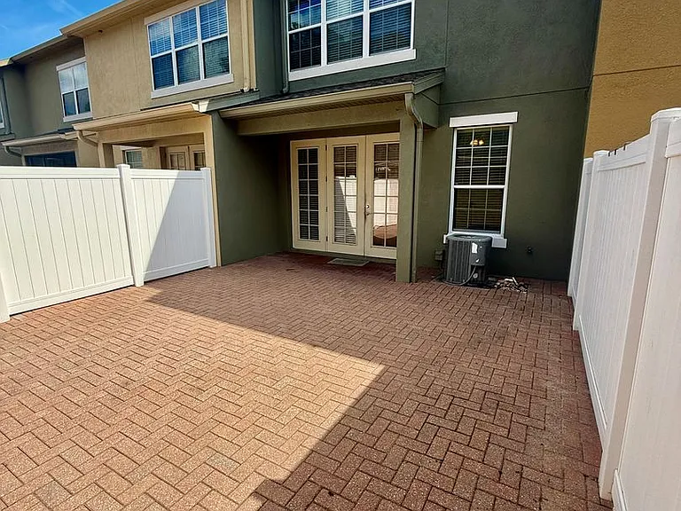 12722 Salomon Cove Dr — Photo 26