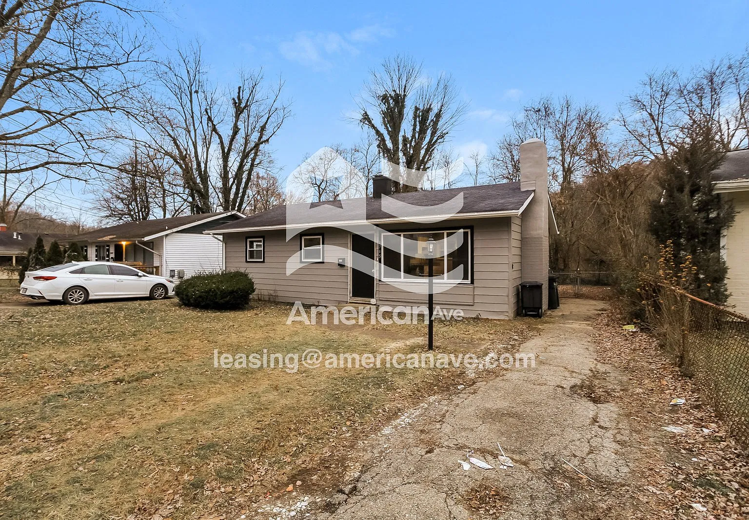 3 bed, 1.0 bath, 925 sqft, $1,550 — Photo 2