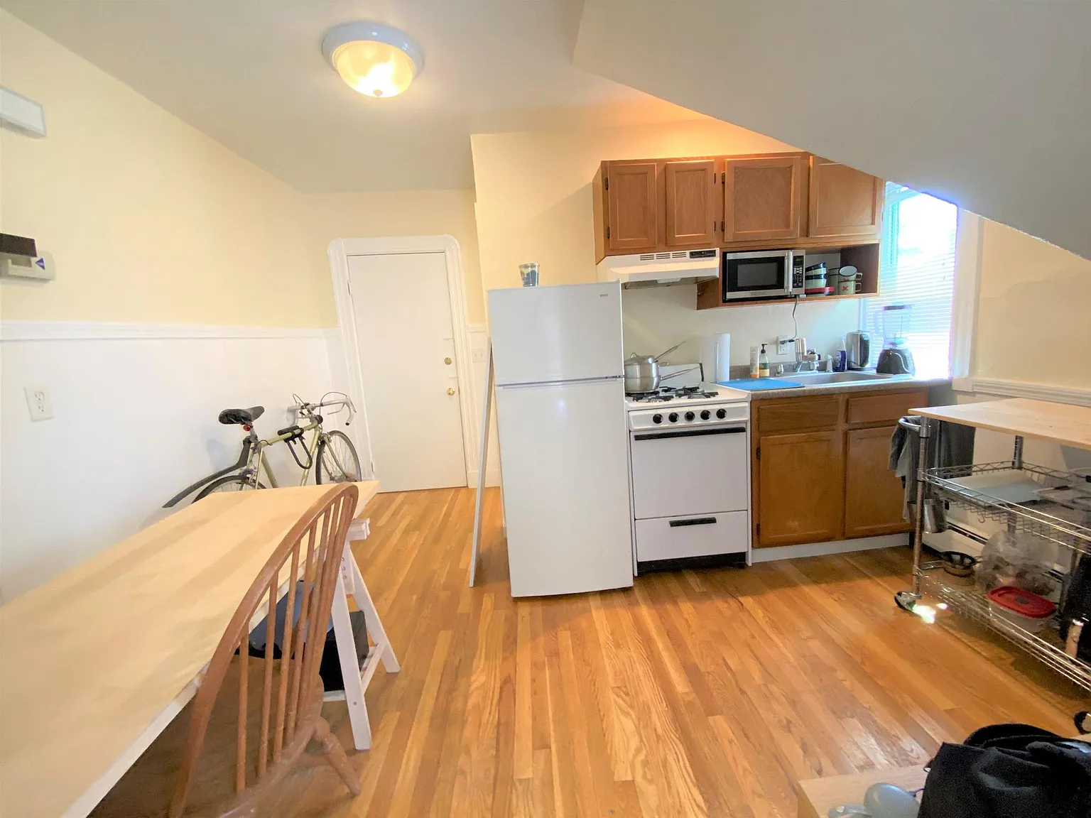 Studio, $1,750 — Photo 3
