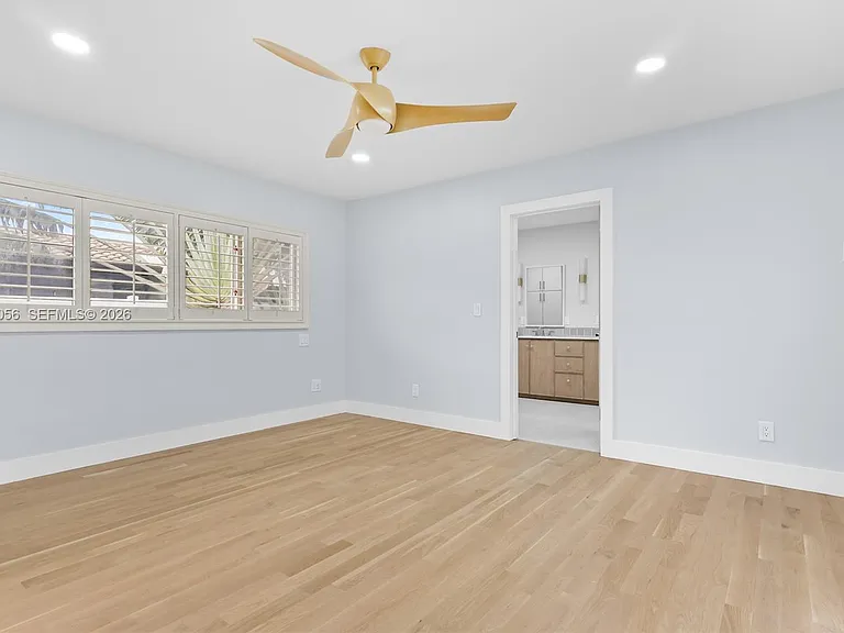 6000 SW 17th St — Photo 18