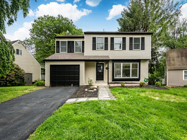 1212 New Hampshire Ln, Downingtown, PA 19335