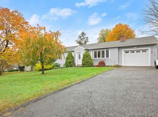 31 Mabel Ave, Danbury, CT 06811