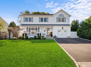 231 46th Street, Lindenhurst, NY 11757