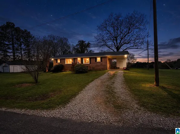 814 Hopeful Rd, Munford, AL 36268