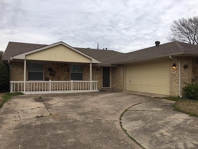 1st image of 1313 Lorraine Dr