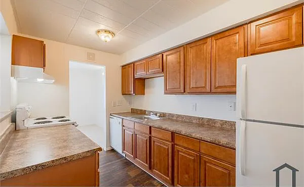 27600 Franklin Rd — Photo 6