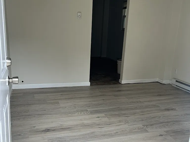 670 Atlantic St — Photo 2
