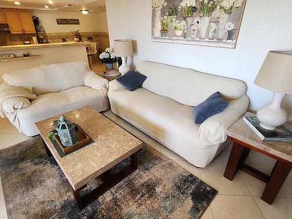 4th image of 2255 Lindell Boulevard #4504