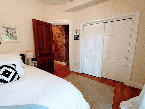 5th image of 518 E Broadway APT 3