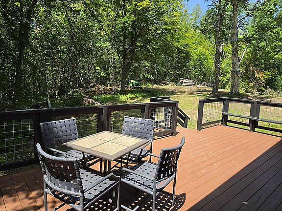 4th image of 139 Doe Hill Way