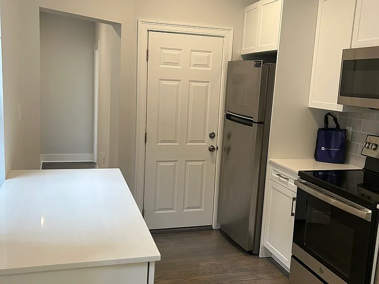 9 Myrtle St #14 — Photo 1
