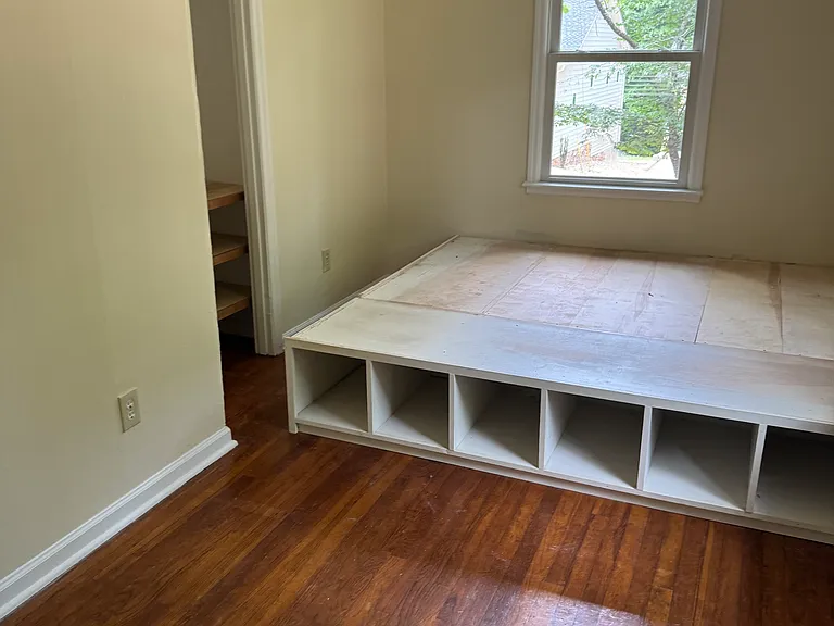 129 Rusk St — Photo 4