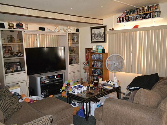 2nd image of 2211 Quartzite Ln