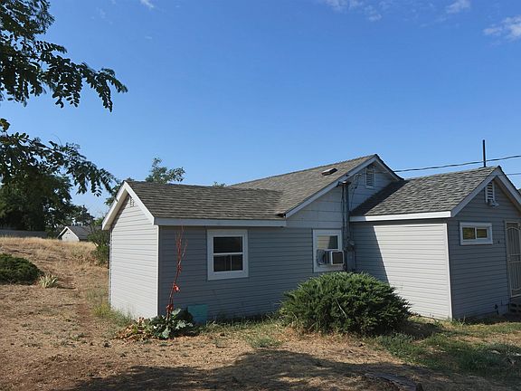 3rd image of 224 W Miller St