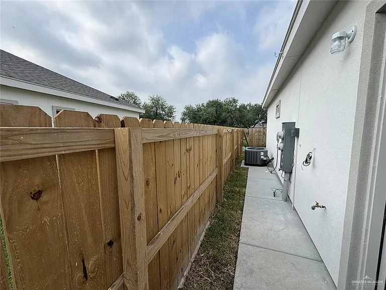 1312 W Sucre Dr #3 — Photo 7