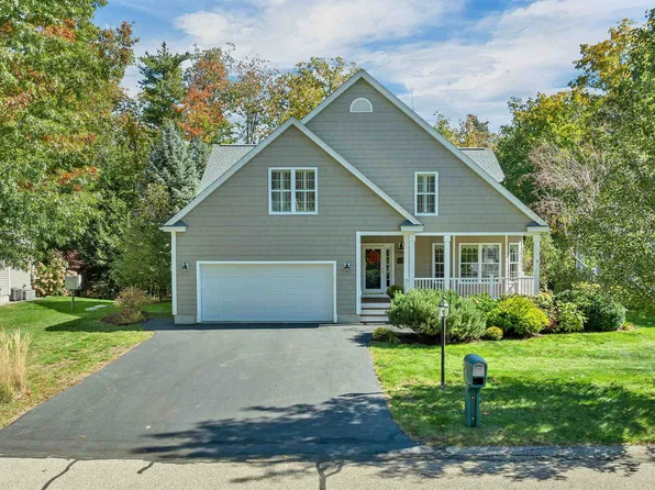 21 Vineyard Drive, Stratham, NH 03885