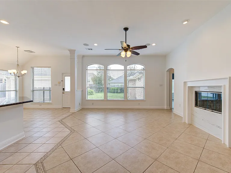 6015 Nash Creek Ct — Photo 13